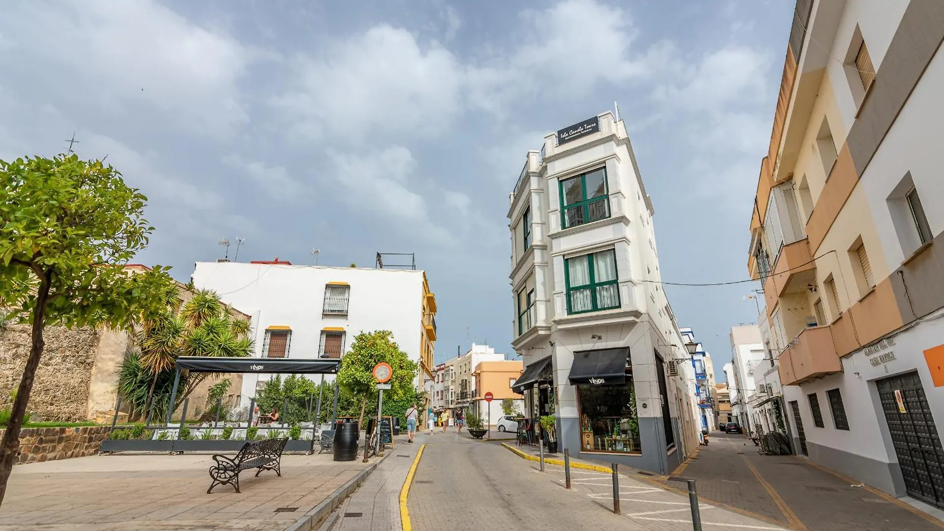 Vinos & Vinilos By H 0*, Ayamonte Spanien